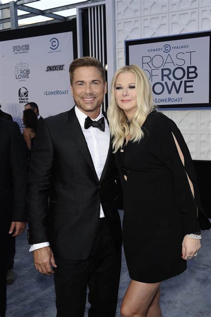 
Who Is Rob Lowe’s Wife, Sheryl Berkoff? All We Know About Her Love Life 