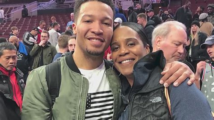 
Who Is Sandra Brunson? An In-Depth Look At The Personal Life Of Dallas Mavericks Shooting Guard Mother 