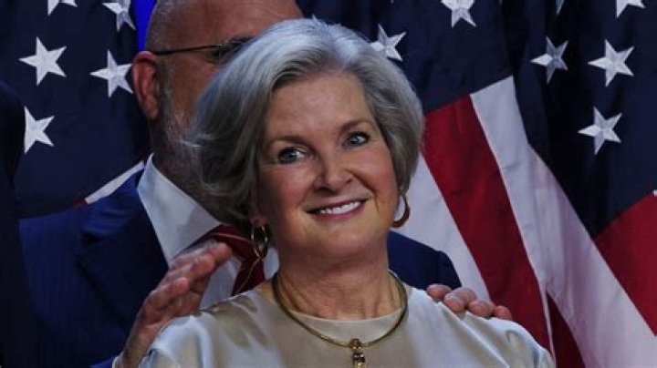 
Who Is Trump’s Advisor Married To? Lawyer Defending In Jan 6 Riot Keeps Family Away From Media 