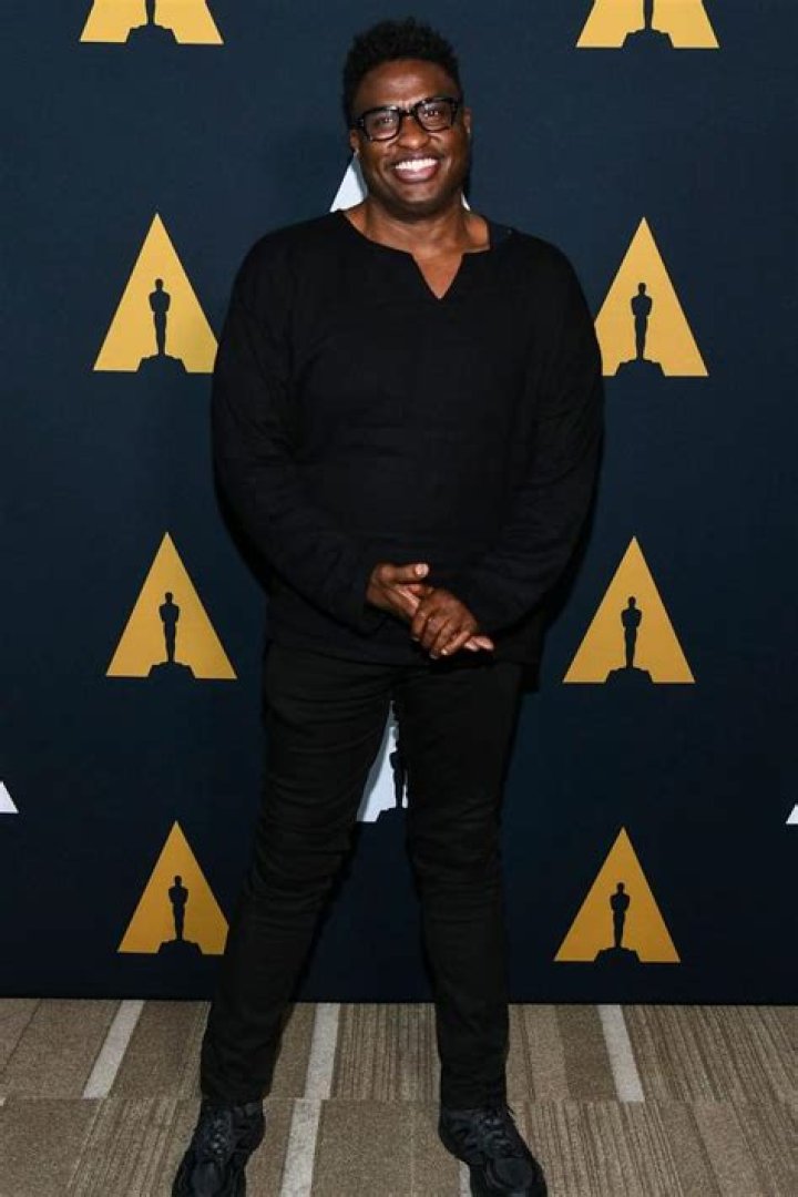 
Who Was Voice Actor & Singer Michael Leon Wooley? Death Cause & Obituary Details 