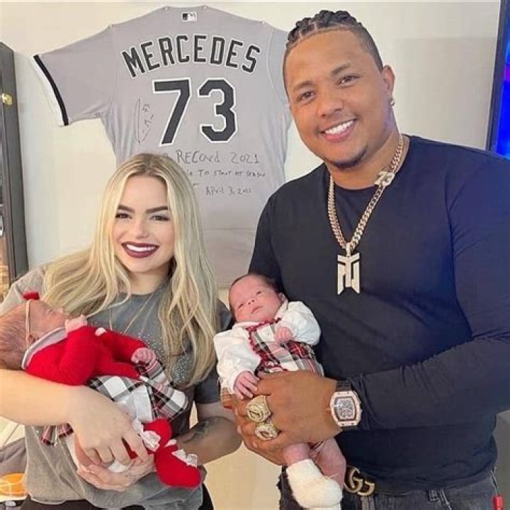 Yermin Mercedes is Married to Wife: Alejandra Mercedes. Kids.