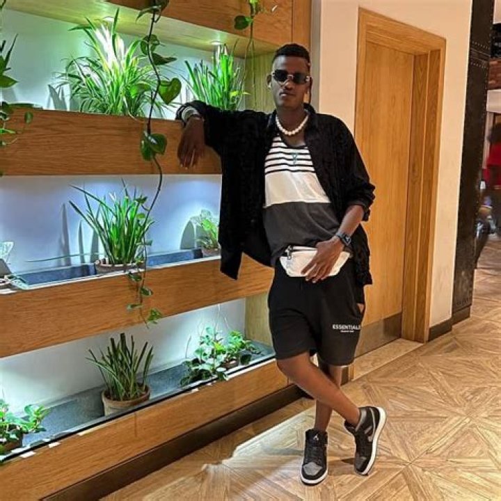 
Yvan Buravan Height, Weight, Net Worth, Age, Birthday, Wikipedia, Who, Nationality, Biography 